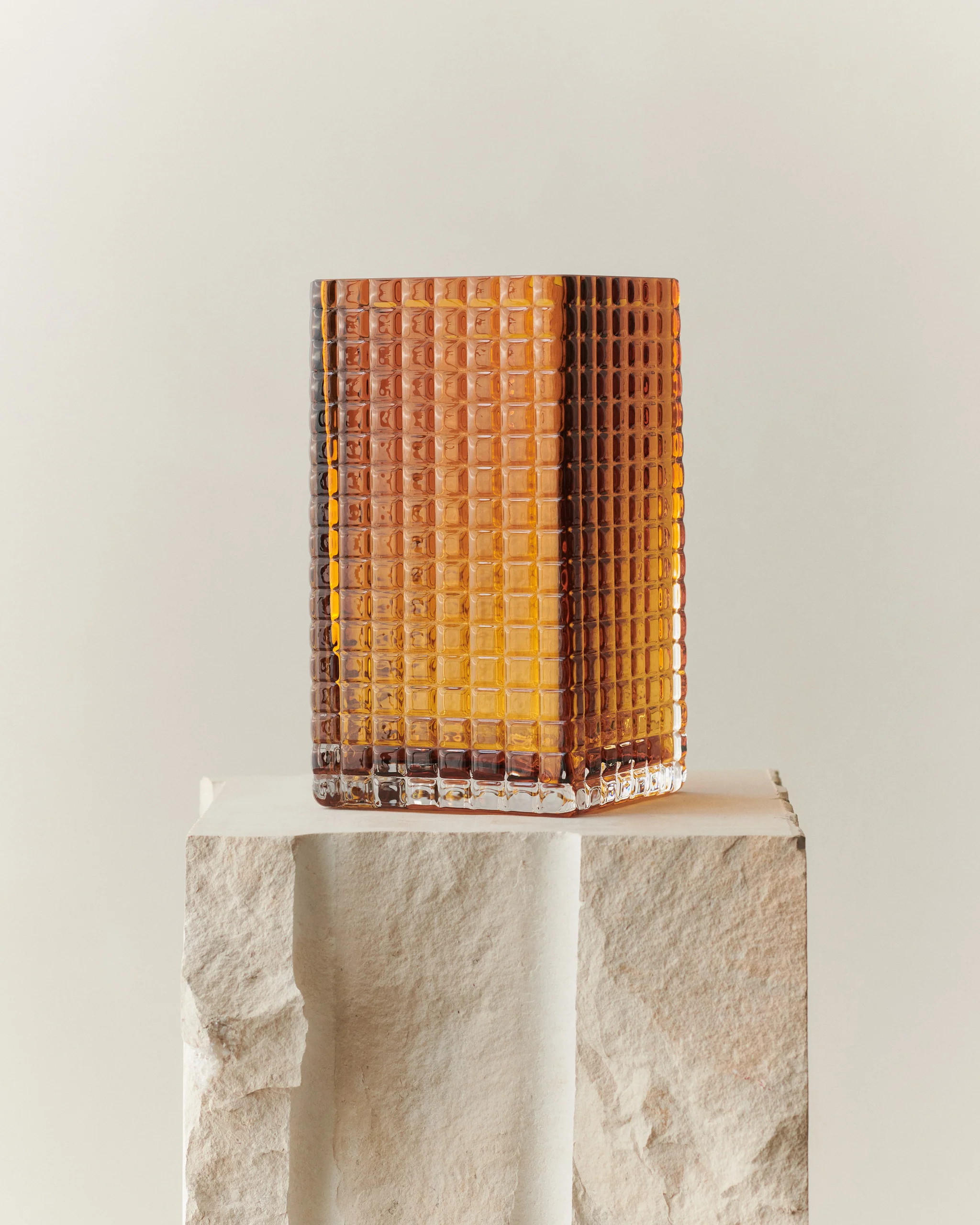 City Light Hurricane, amber